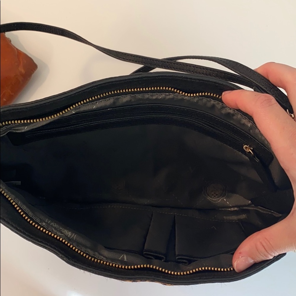 Vince Camuto Cheetah Print Shoulder Bag - Picture 3 of 5